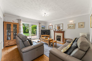 Lounge- click for photo gallery